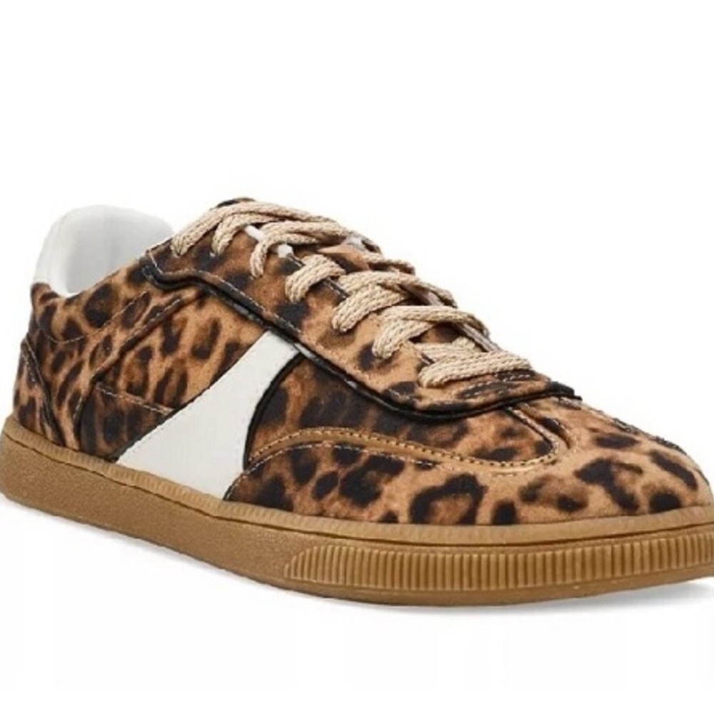 Wild Pair Chargee Women Casual Leopard Print Lace-Up Sneakers